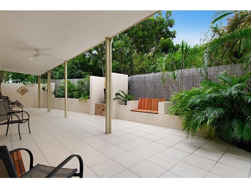 8 Parklands Boulevard, Little Mountain QLD 4551