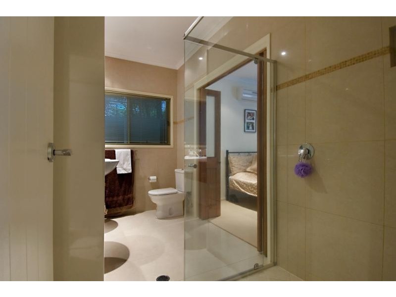 8 Parklands Boulevard, Little Mountain QLD 4551