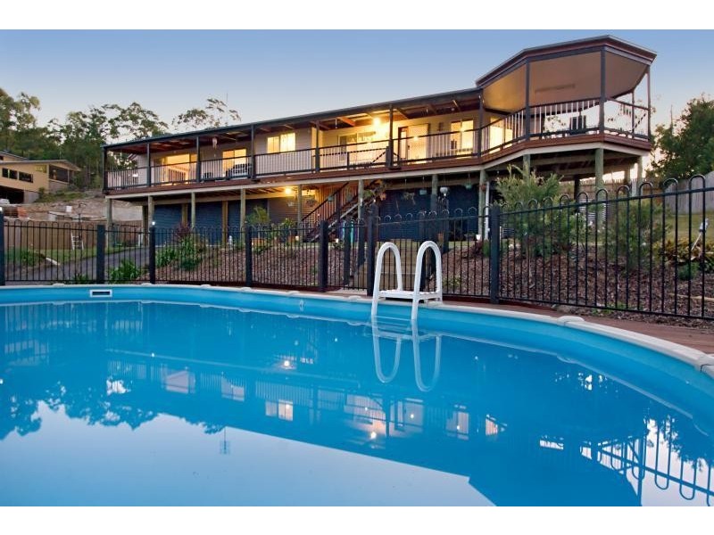 8 Gallery Place, Little Mountain QLD 4551