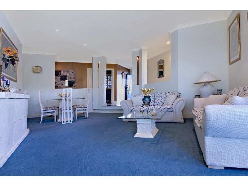 18 Wallaby Circuit, Pelican Waters QLD 4551