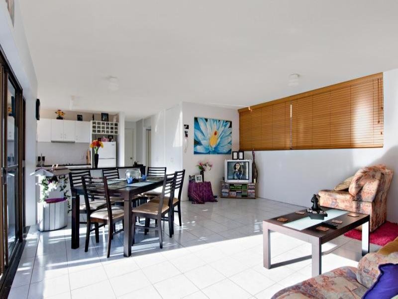 5/24 Tahitian Surf, Moreton Parade, Kings Beach QLD 4551