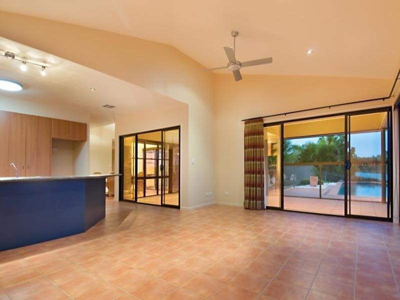 28 Wallaby Circuit, Pelican Waters QLD 4551