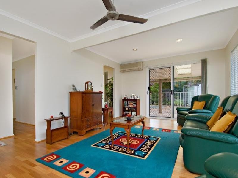 2 Grace Court, Pelican Waters QLD 4551