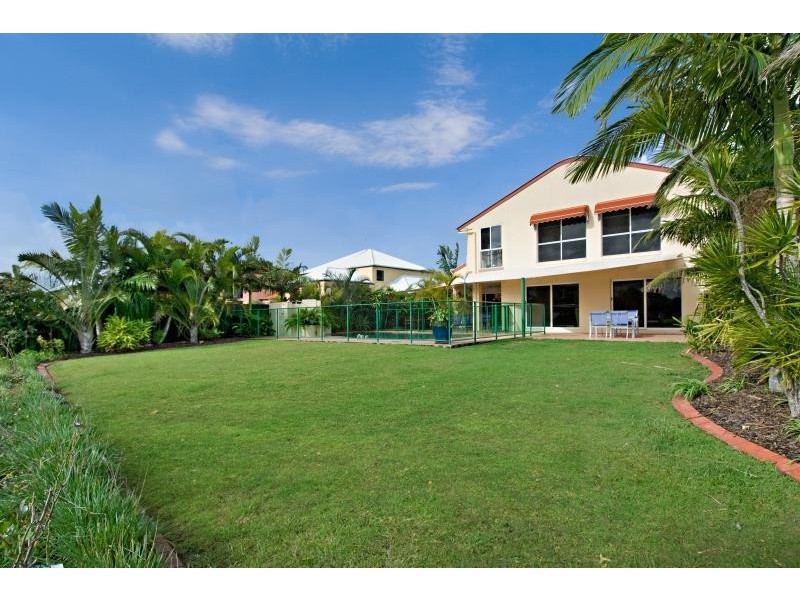 5 Midden Place, Pelican Waters QLD 4551