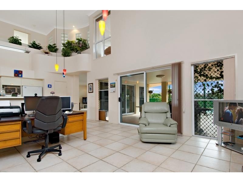 5 Midden Place, Pelican Waters QLD 4551