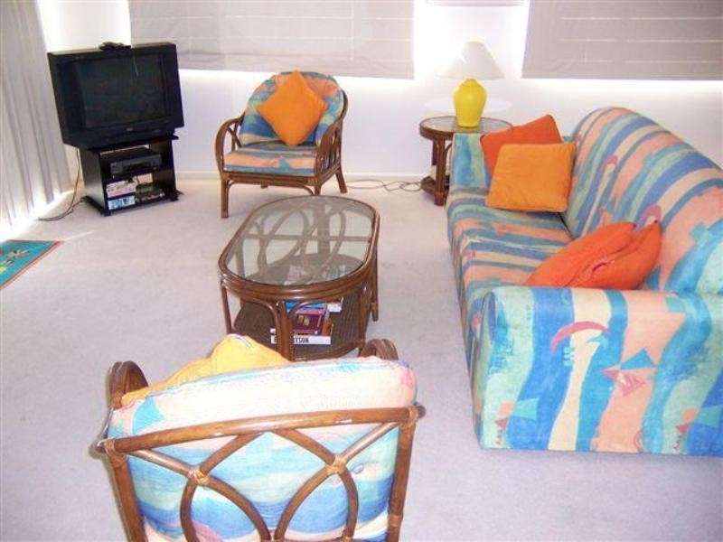 11/9 Outlook, Currimundi Road, Currimundi QLD 4551