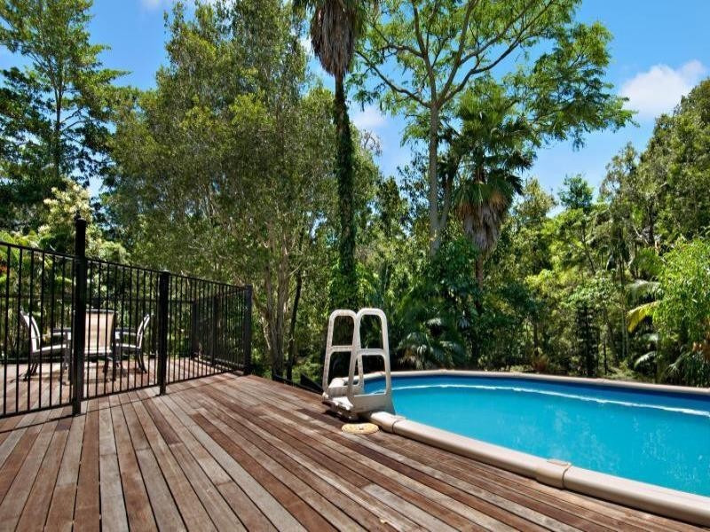 13 Beech Road, Landsborough QLD 4550