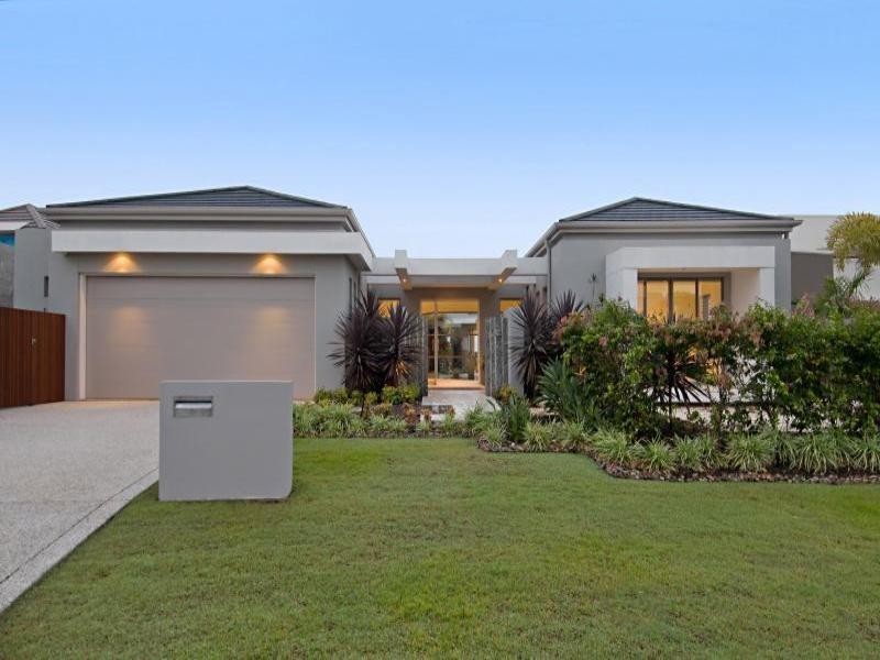 6 Columba Place, Pelican Waters QLD 4551