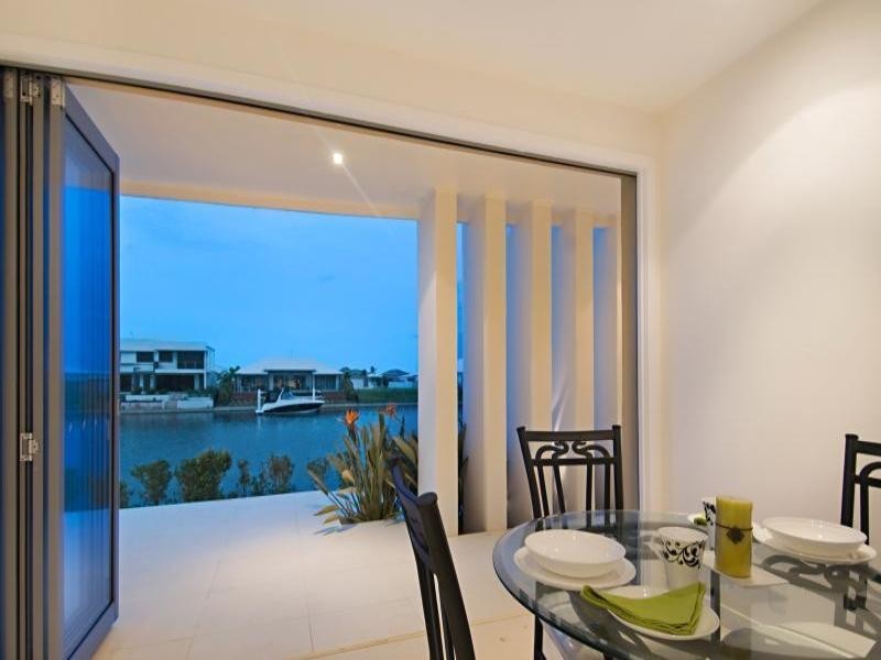 6 Columba Place, Pelican Waters QLD 4551