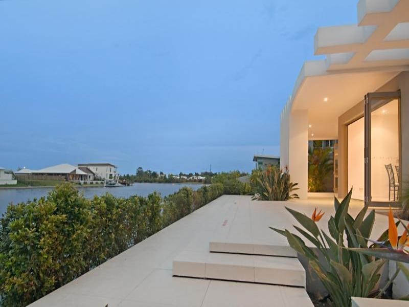 6 Columba Place, Pelican Waters QLD 4551