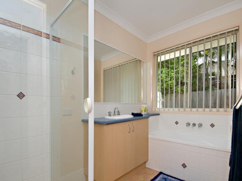 18 Midden Place, Pelican Waters QLD 4551