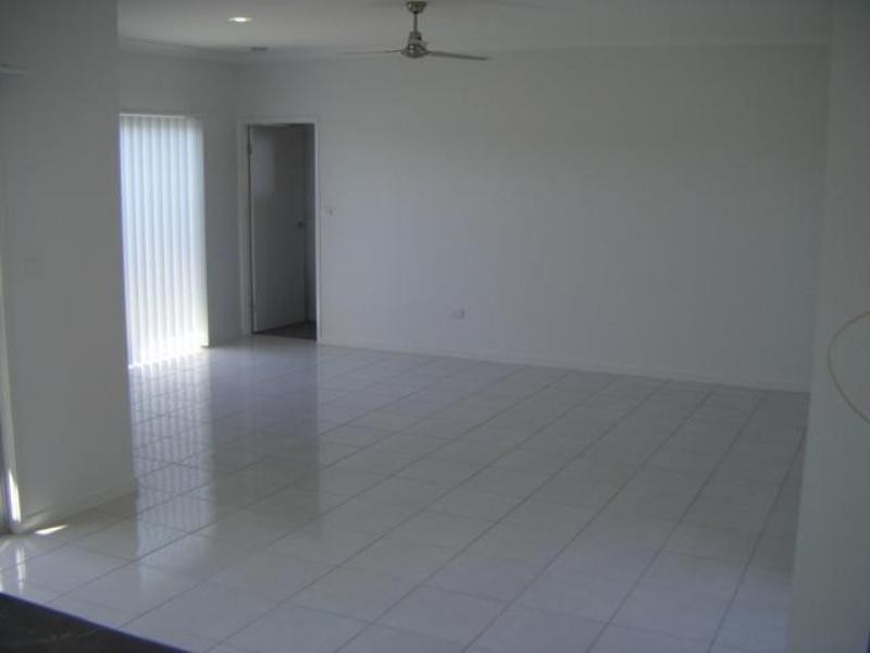 11 Northcote Crescent, Caloundra West QLD 4551