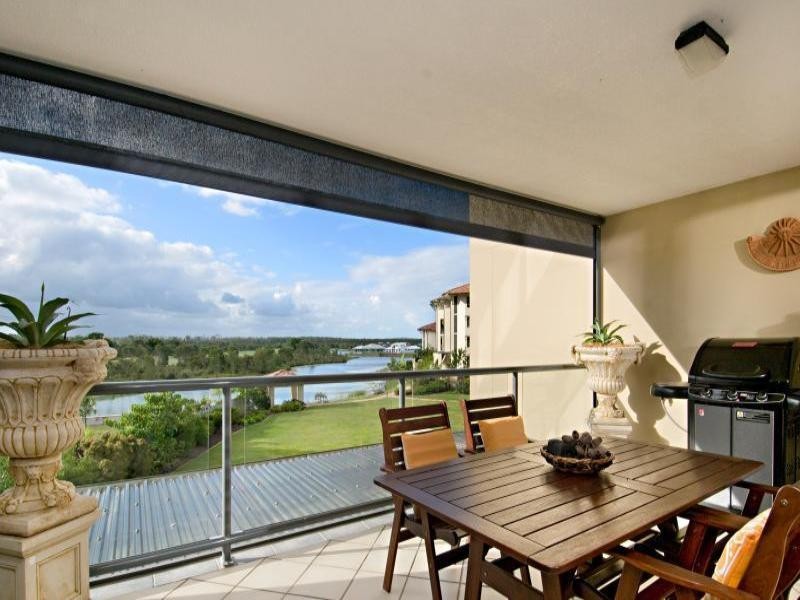 74/1 Vardon Point Millennium Circuit, Pelican Waters QLD 4551