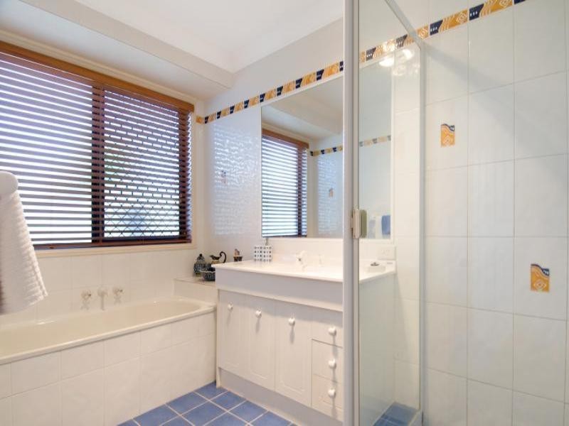 6 Resolution Street, Pelican Waters QLD 4551