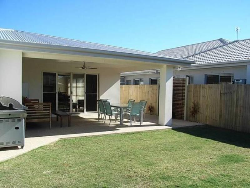 48 Crater Street, Caloundra West QLD 4551