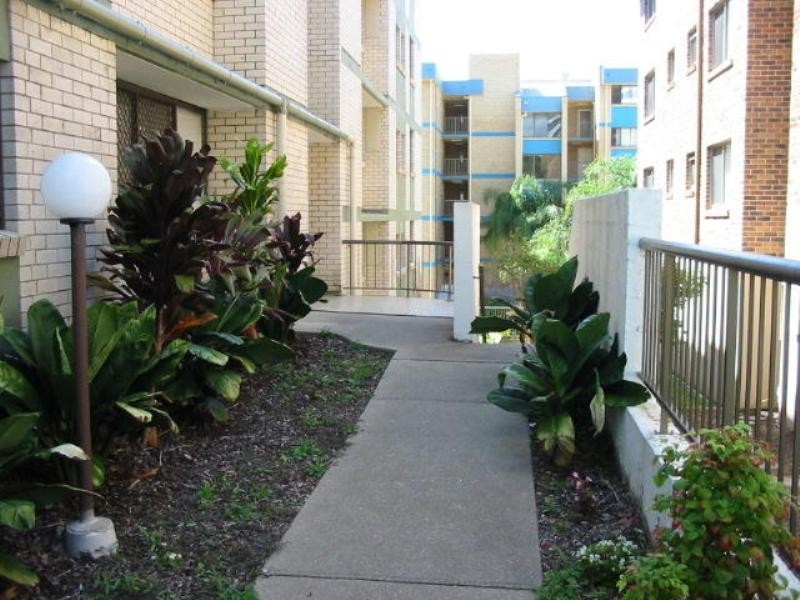 6/24 Tahitian Surf, Moreton Parade, Kings Beach QLD 4551
