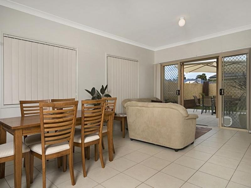 6 Huntley Place, Caloundra West QLD 4551