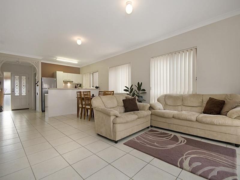 6 Huntley Place, Caloundra West QLD 4551