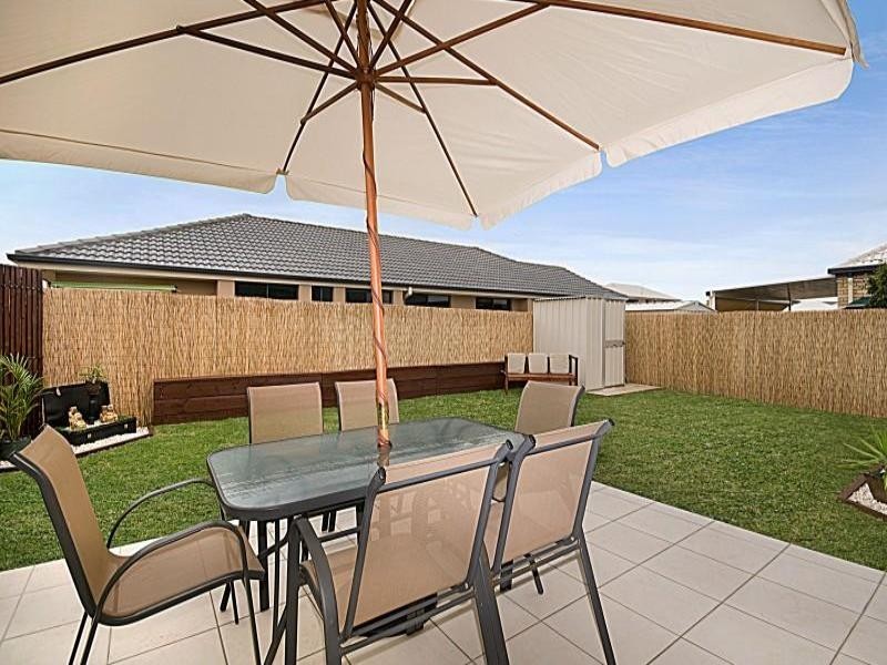 6 Huntley Place, Caloundra West QLD 4551