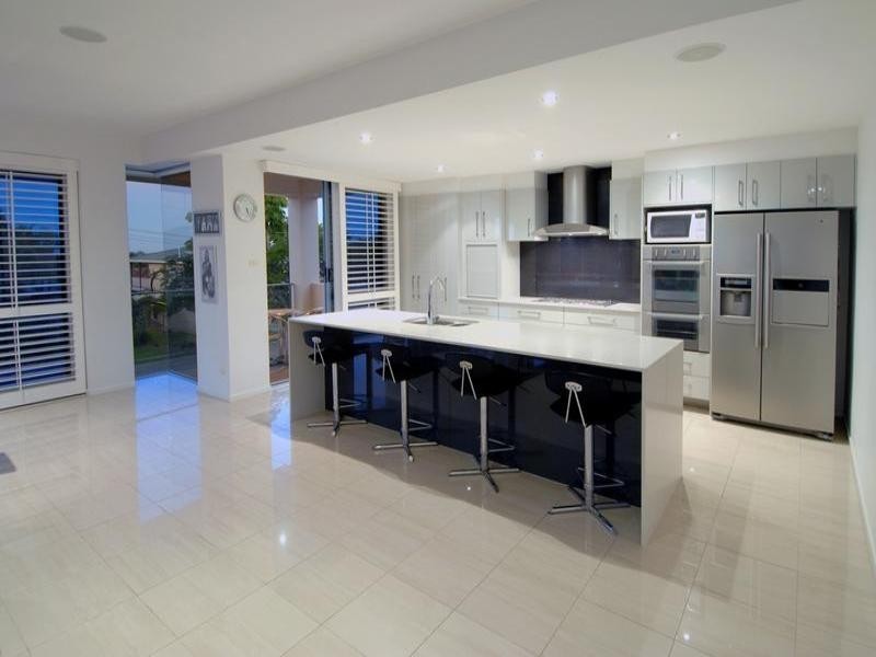 18 Ikara Street, Battery Hill QLD 4551