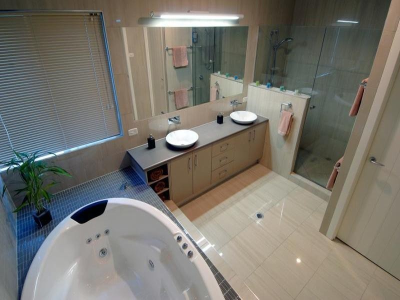 18 Ikara Street, Battery Hill QLD 4551