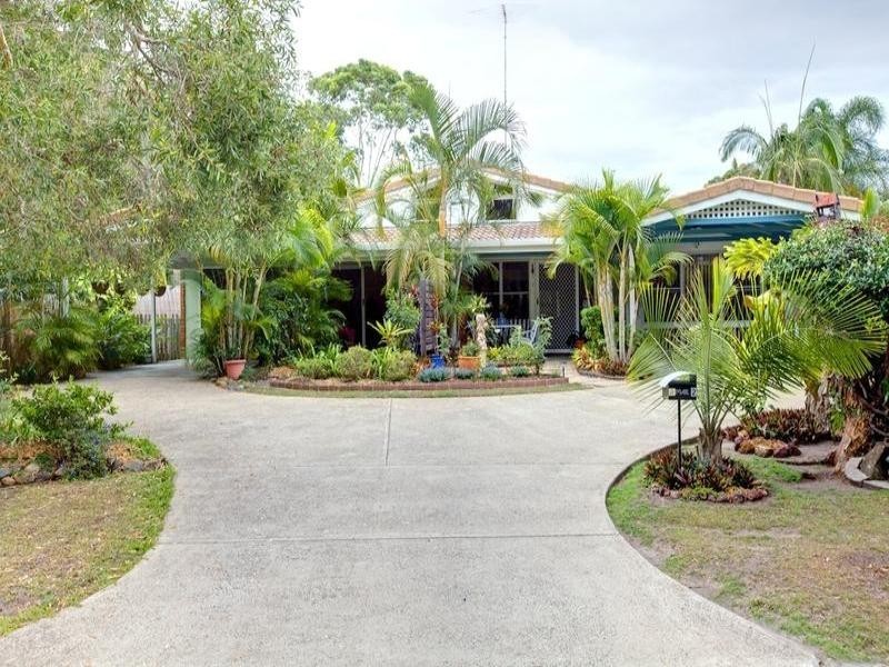 1/5 Gamban Esplanade,, Currimundi QLD 4551
