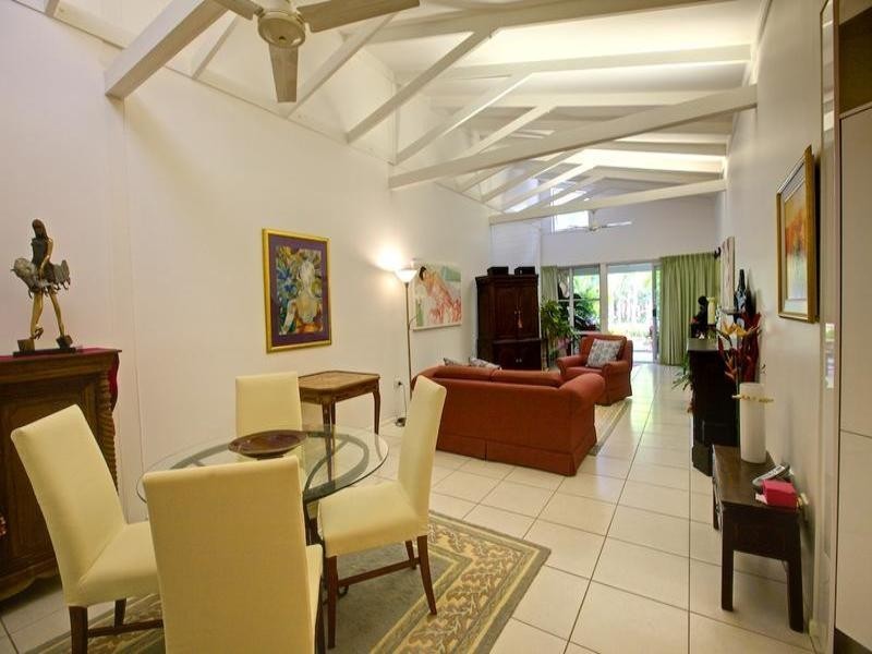 1/5 Gamban Esplanade,, Currimundi QLD 4551