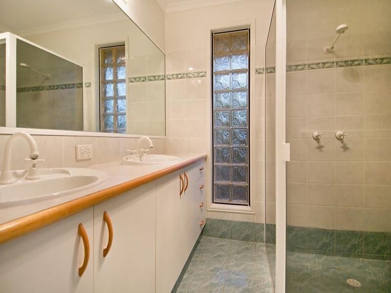 10 Godwin Place, Pelican Waters QLD 4551