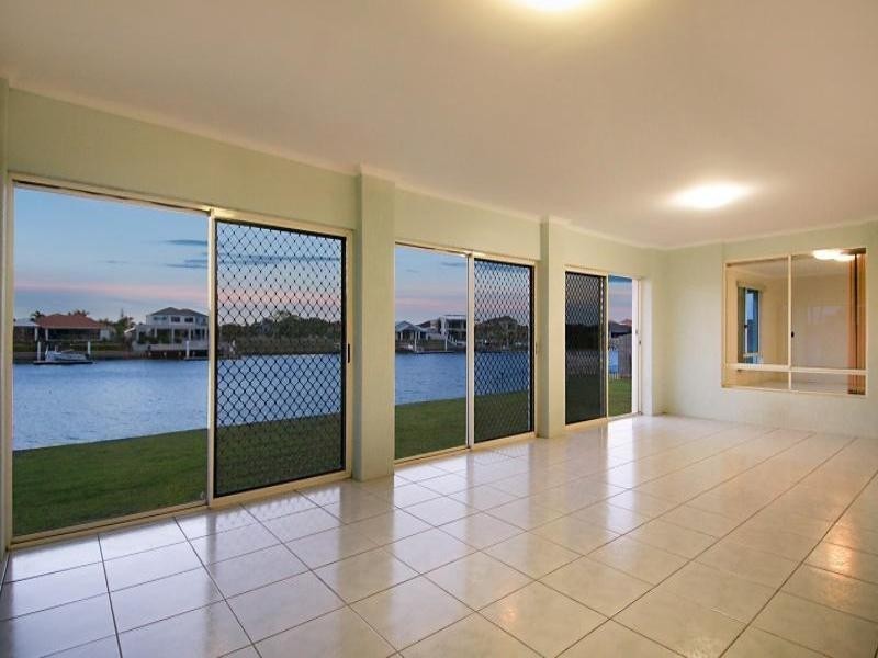 10 Godwin Place, Pelican Waters QLD 4551