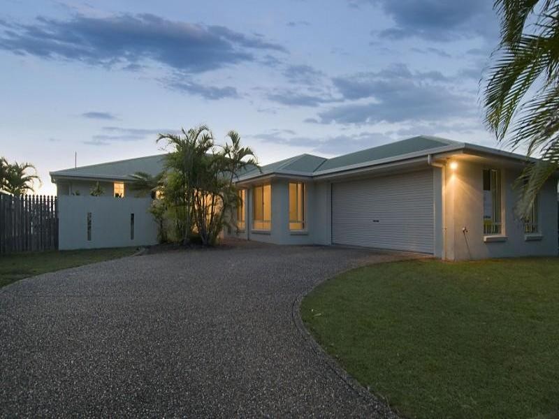 10 Godwin Place, Pelican Waters QLD 4551