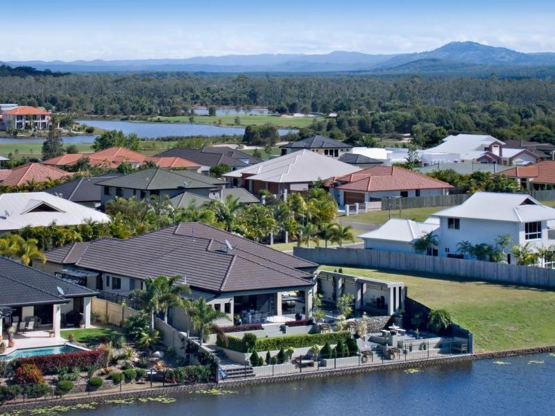 18 Wallaby Circuit, Pelican Waters QLD 4551