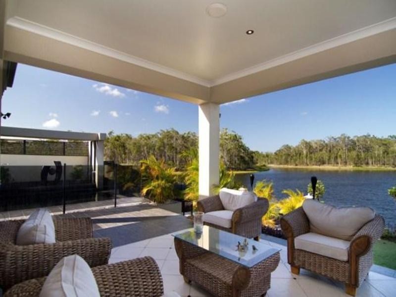 18 Wallaby Circuit, Pelican Waters QLD 4551