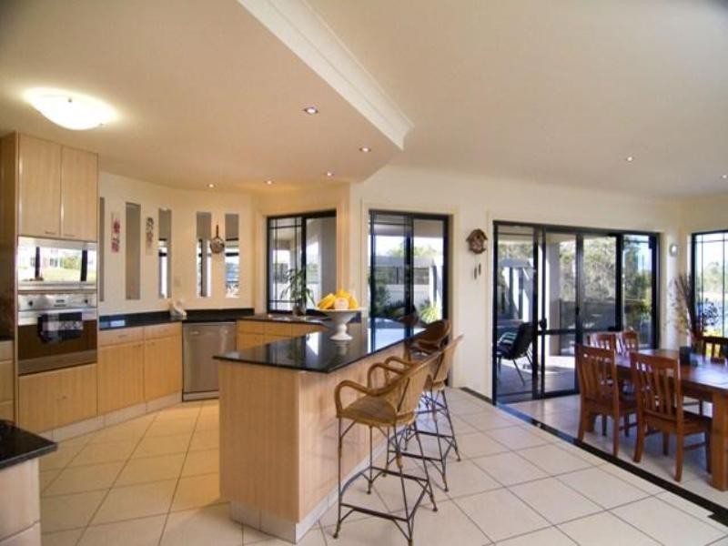 18 Wallaby Circuit, Pelican Waters QLD 4551