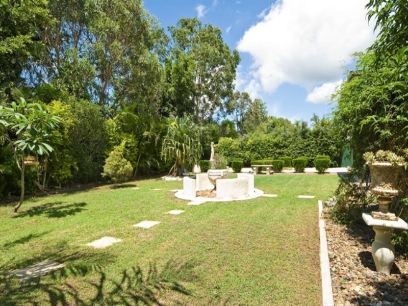 23 Midden Place, Pelican Waters QLD 4551