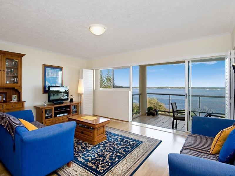 Unit 505 ‘The Moorings’ 89 The Esplanade, Golden Beach QLD 4551