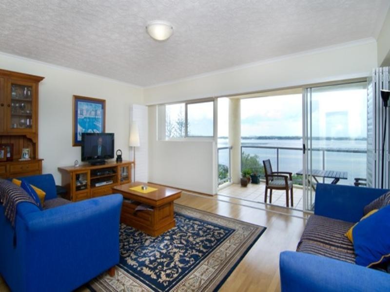 Unit 505 ‘The Moorings’ 89 The Esplanade, Golden Beach QLD 4551