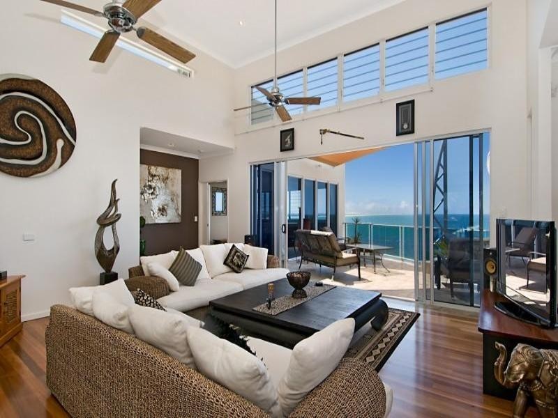 1 Mcilwraith Street, Moffat Beach QLD 4551