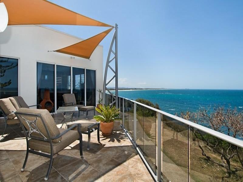 1 Mcilwraith Street, Moffat Beach QLD 4551