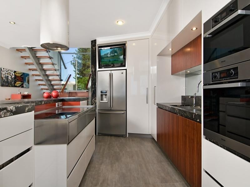 1 McIlwraith Street, Moffat Beach QLD 4551