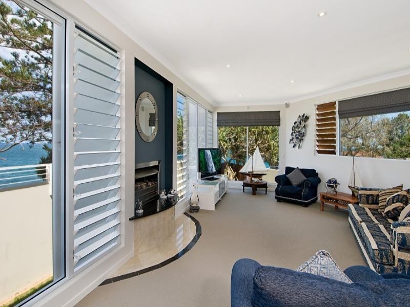 1 McIlwraith Street, Moffat Beach QLD 4551