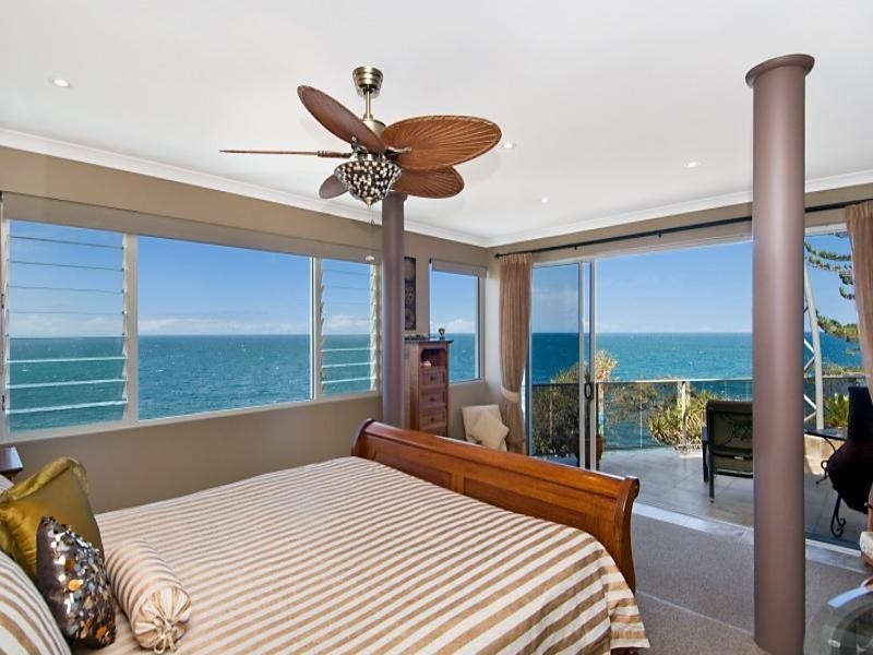 1 McIlwraith Street, Moffat Beach QLD 4551