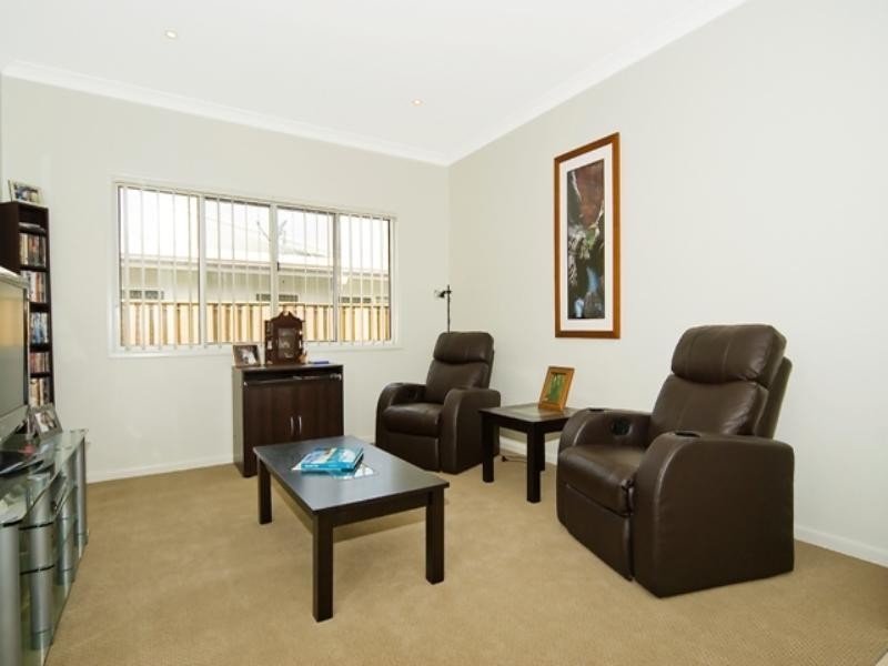 13 Eyre Place, Caloundra West QLD 4551