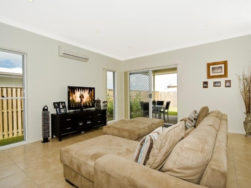 13 Eyre Place, Caloundra West QLD 4551