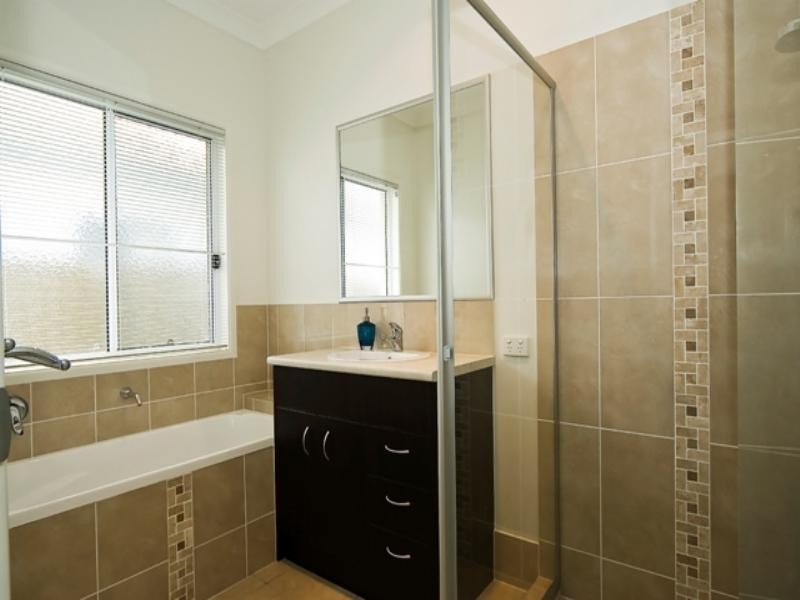 13 Eyre Place, Caloundra West QLD 4551
