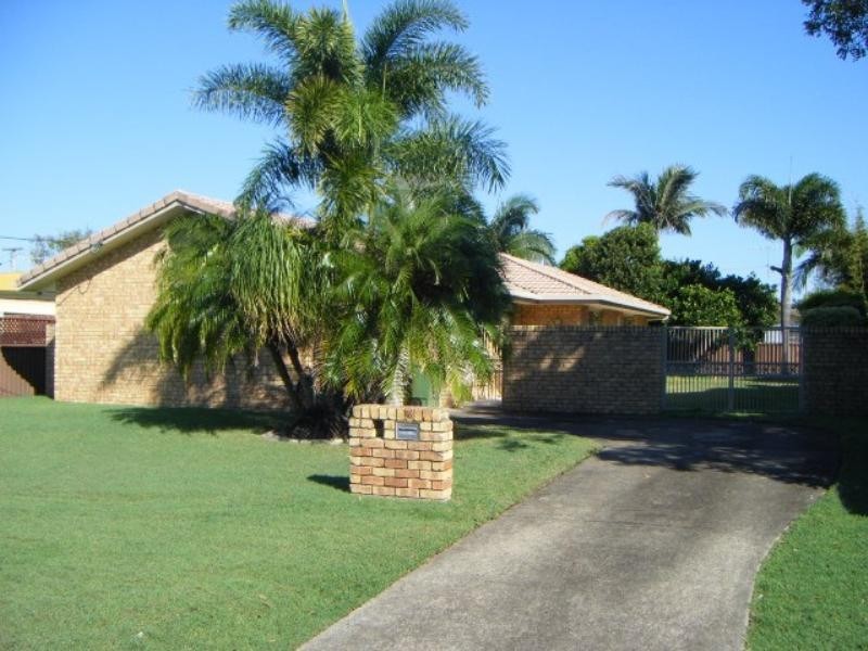 16 Crown Street, Currimundi QLD 4551