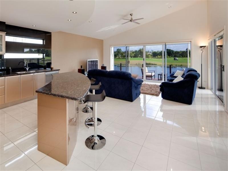 17 Francis Court, Pelican Waters QLD 4551