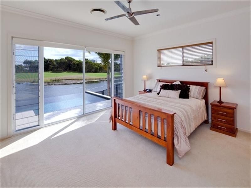 17 Francis Court, Pelican Waters QLD 4551