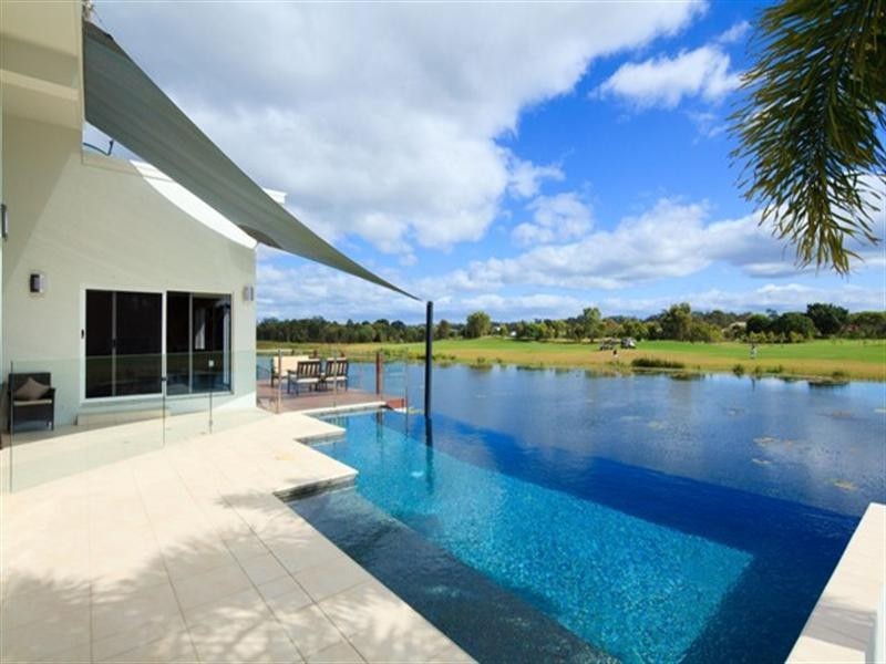 17 Francis Court, Pelican Waters QLD 4551