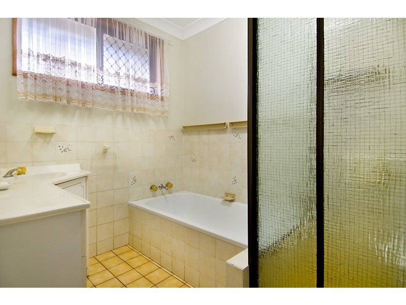 Unit 2/6 North Street, Golden Beach QLD 4551