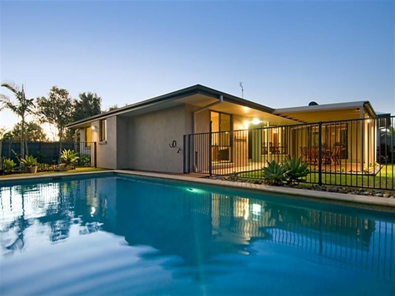 34 Lang Street, Pelican Waters QLD 4551